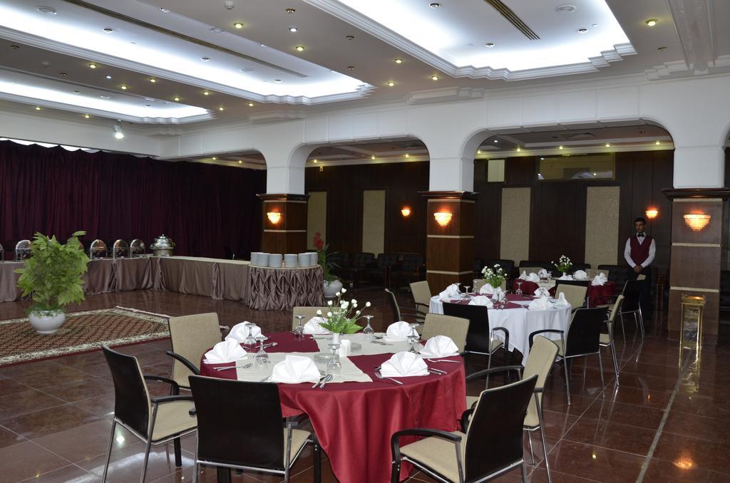 Al Mansour Hotel Baghdād Екстериор снимка